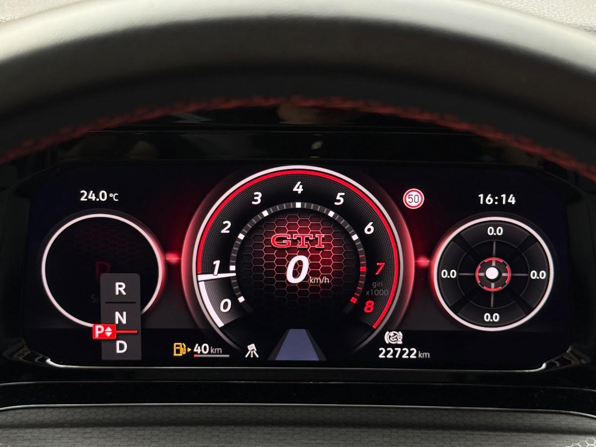 Volkswagen Golf 8 GTI 2.0 TSI 245 CV