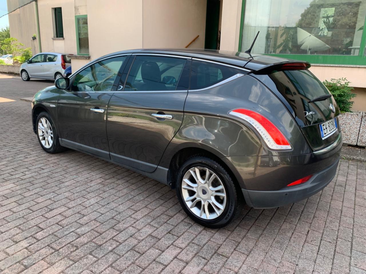 Lancia Delta 1.6 MJT DPF Gold