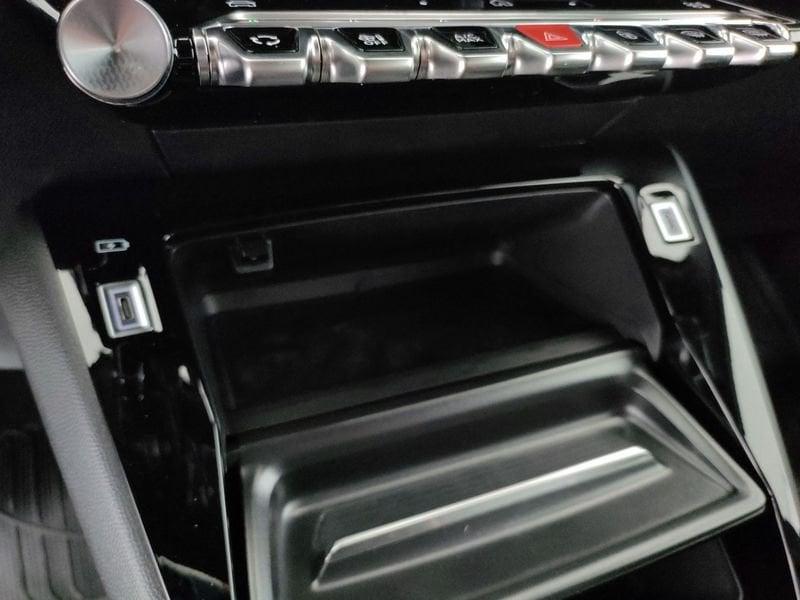 Peugeot 2008 2008 Hybrid 145 e-DCS6 Allure