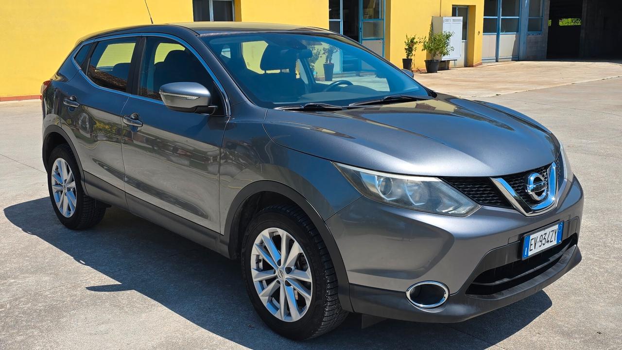 Nissan Qashqai 1.5 dCi DPF Tekna