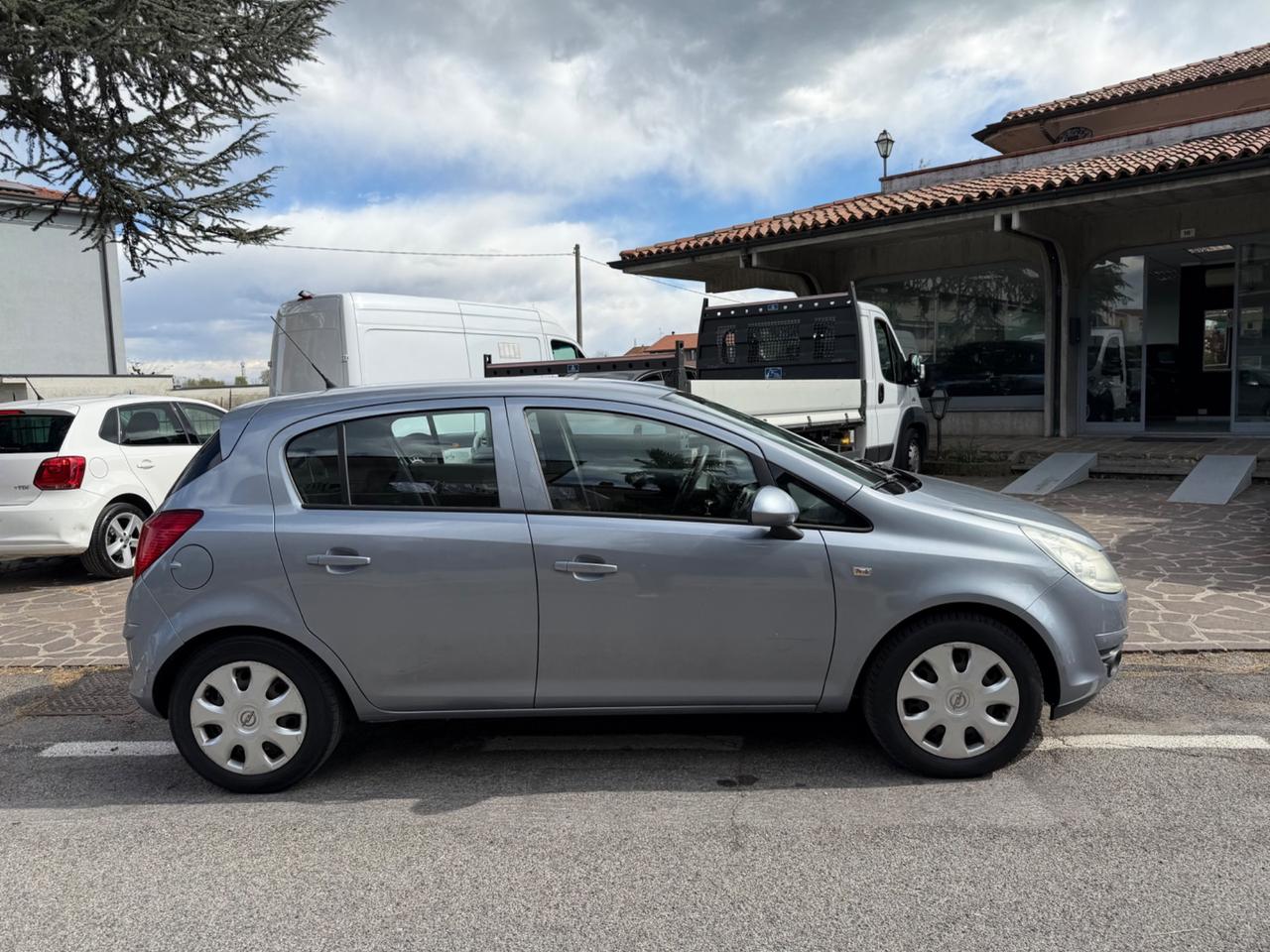 Opel Corsa 1.0 12V 5 porte Enjoy