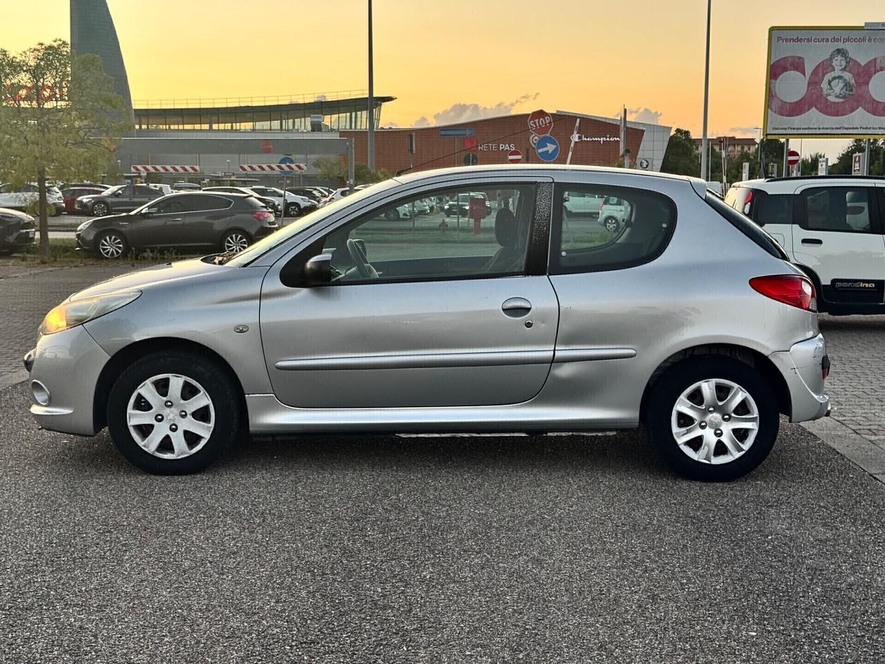 Peugeot 206 Plus 1.1 benzina 60CV 3 porte 90.000km 2009