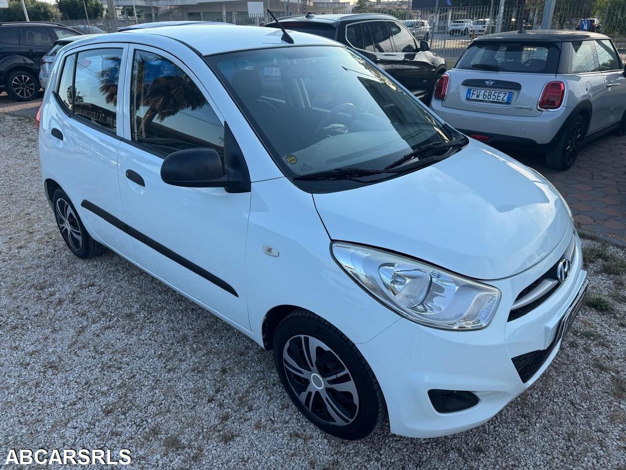 HYUNDAI - i10 - 1.1 12V Classic - NEOPATENTATI - FINANZIABILE