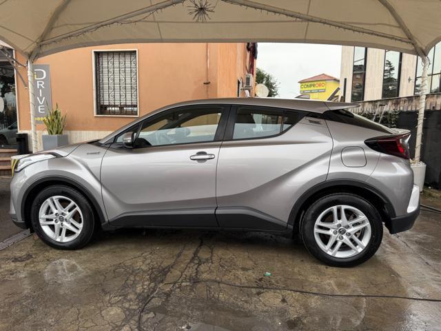 TOYOTA C-HR 1.8 Hybrid E-CVT Business