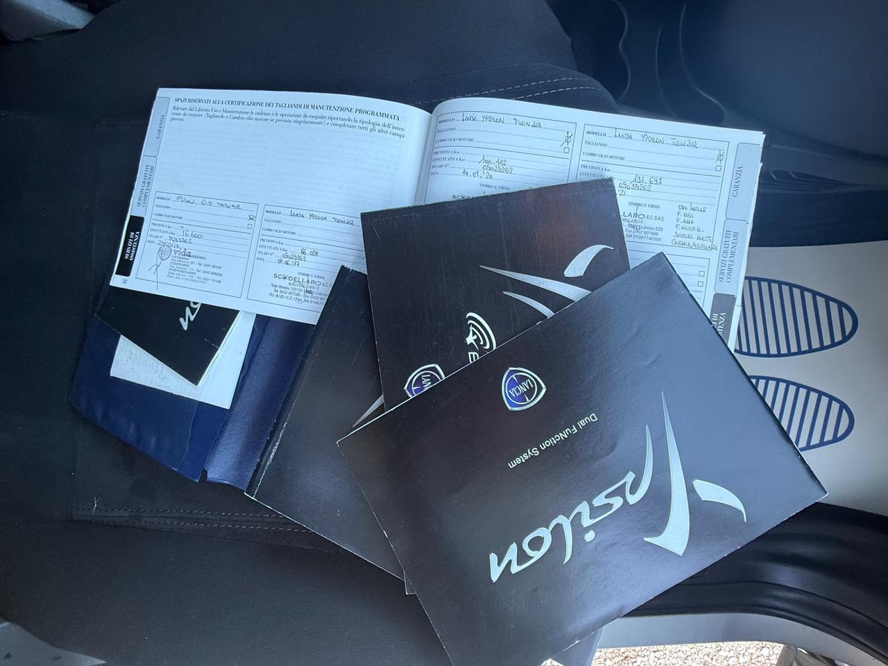 Lancia Ypsilon 0.9 TwinAir 85 CV 5 porte S&S DFN Platinum