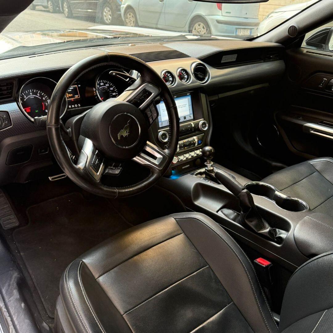 Ford Mustang Fastback **NO SUPERBOLLO**