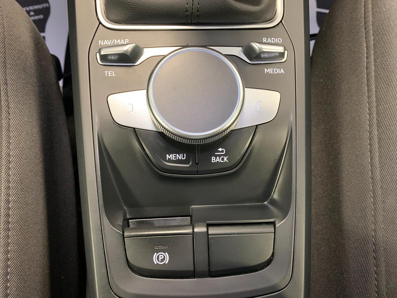 Audi Q2 30 TFSI S line Edition