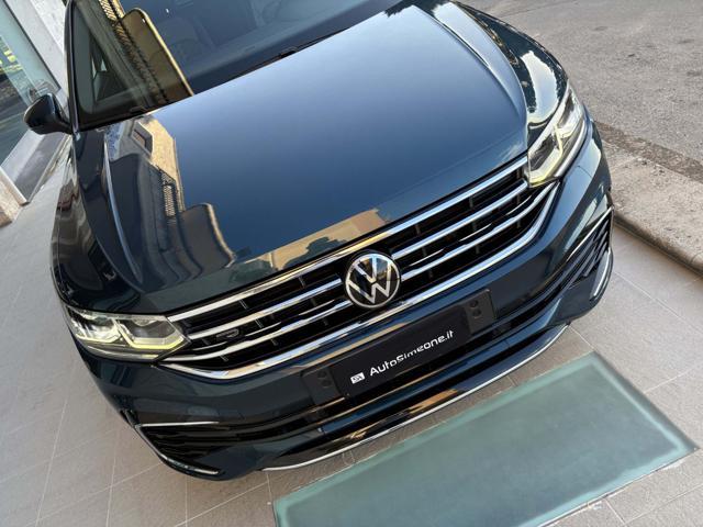 VOLKSWAGEN Tiguan 2.0 TDI 150 CV SCR DSG R-Line CERCHI DA 20''