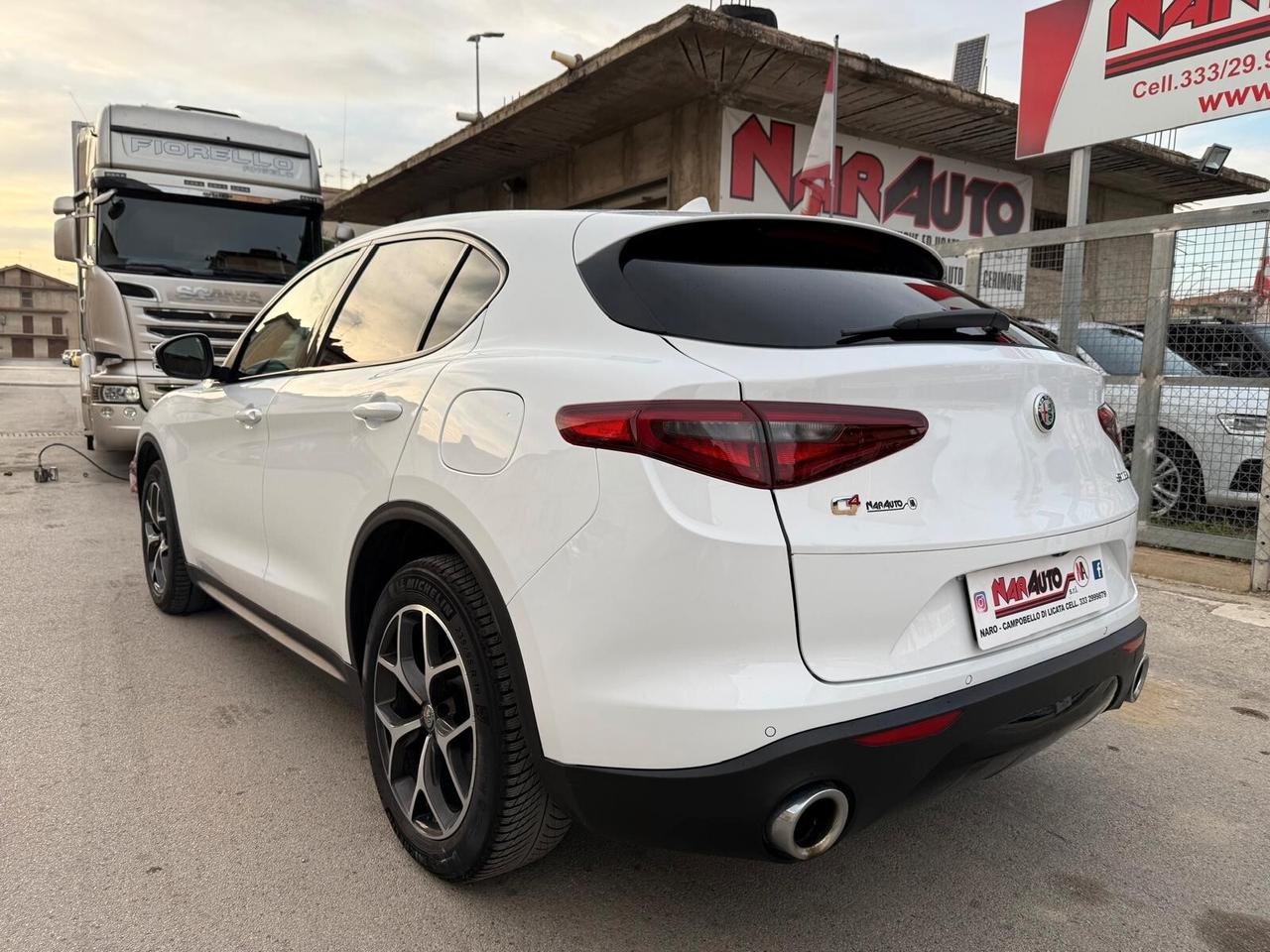 Alfa Romeo Stelvio 2.2 Turbodiesel 210 CV AT8 Q4 Executive