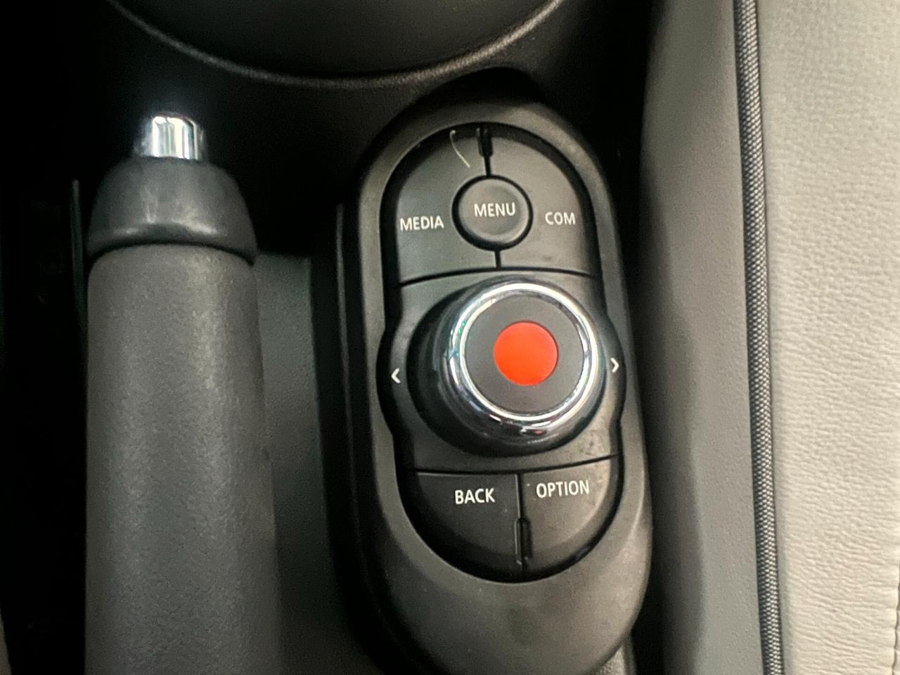 Mini 1.5 Cooper Cabrio AUTOMATICA OK NEOPATENTATI