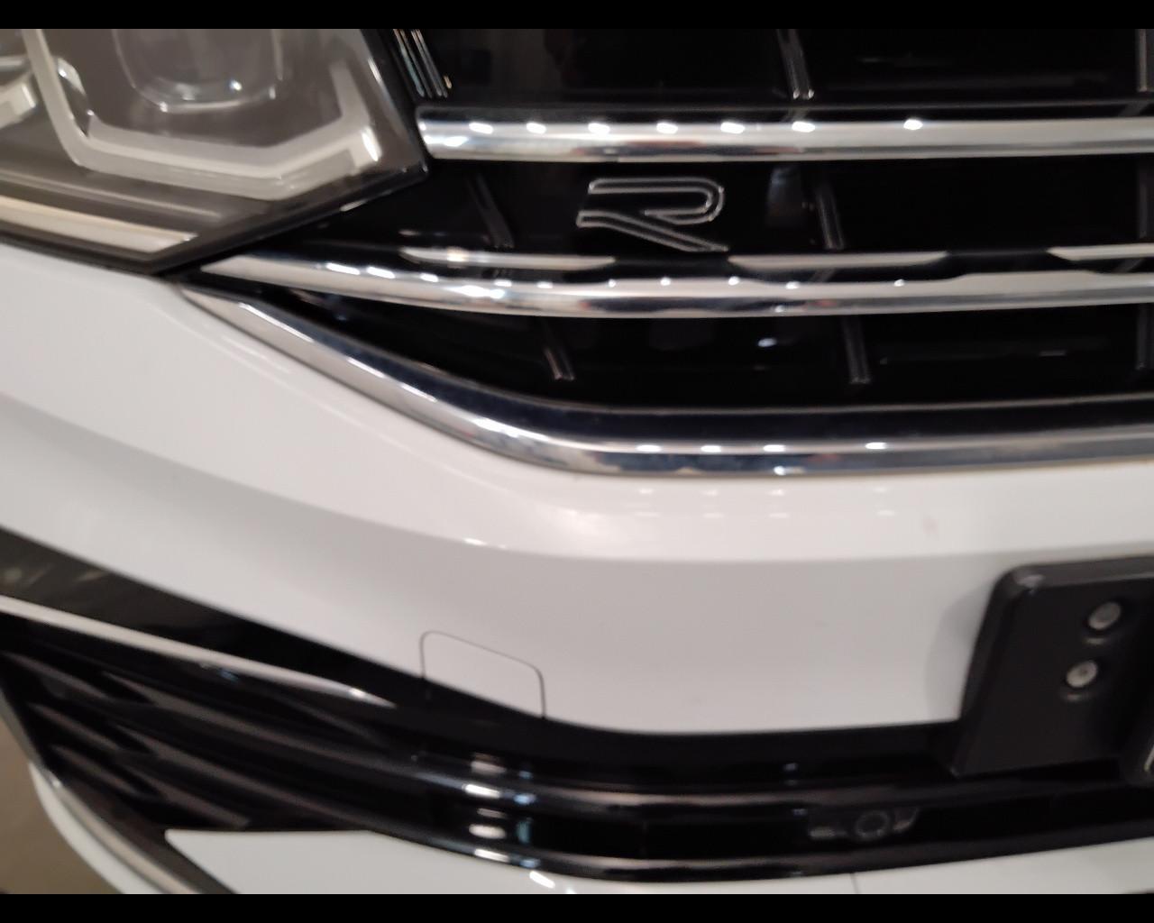 VOLKSWAGEN Tiguan II 2021 - Tiguan 1.5 tsi R-Line 150cv dsg