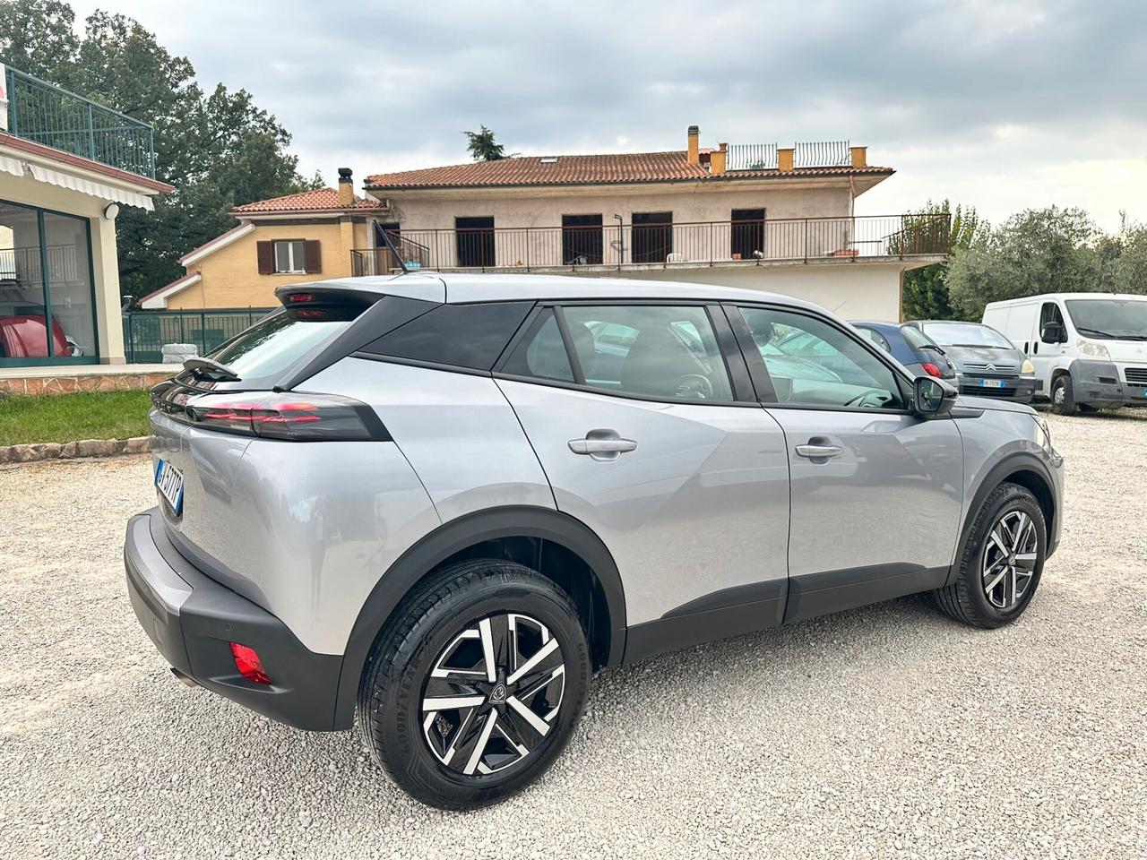 Peugeot 2008 PureTech 100 S&S Allure