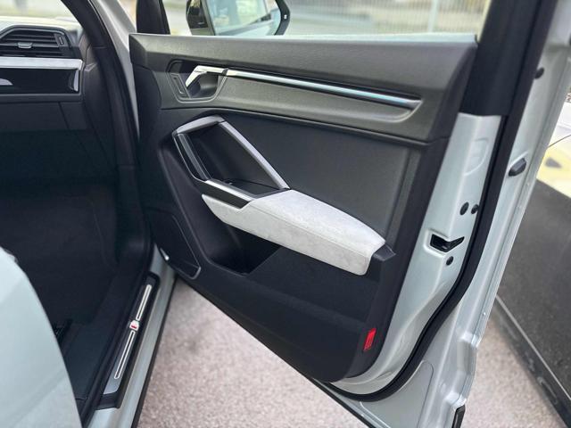 AUDI Q3 SPB 35 TDI S tronic S line *FULL OPTIONAL*