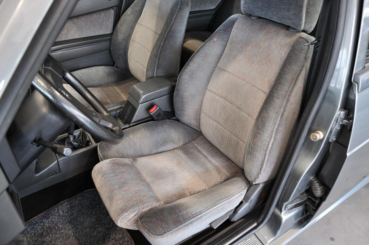 Alfa Romeo 75 2.0i Twin Spark CRS RIAR targa MI