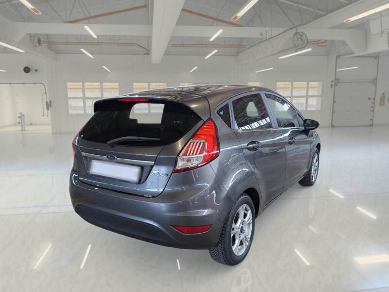 Ford Fiesta 1.5 TDCi 75CV 5 porte Titanium
