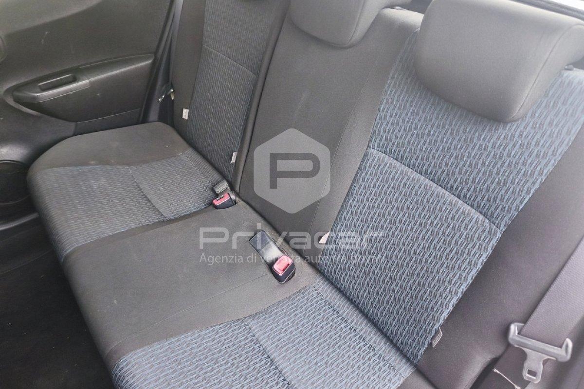 TOYOTA Yaris 1.3 5 porte Active