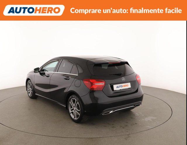 MERCEDES-BENZ A 200 d Automatic 4Matic Sport
