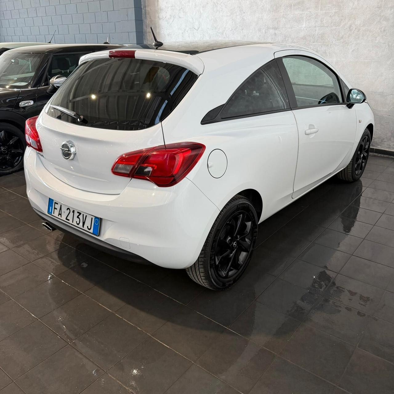 Opel Corsa 1.4 BENZINA AUTOMATICA