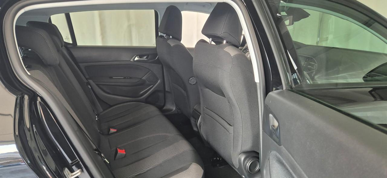 PEUGEOT 308 1.2 110CV 7.000 KM 09/2016