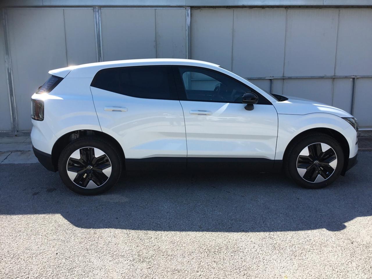 Volvo EX30 P5 Single Motor Plus *SENZA OBBLIGO DI FINANZIAMENTO*