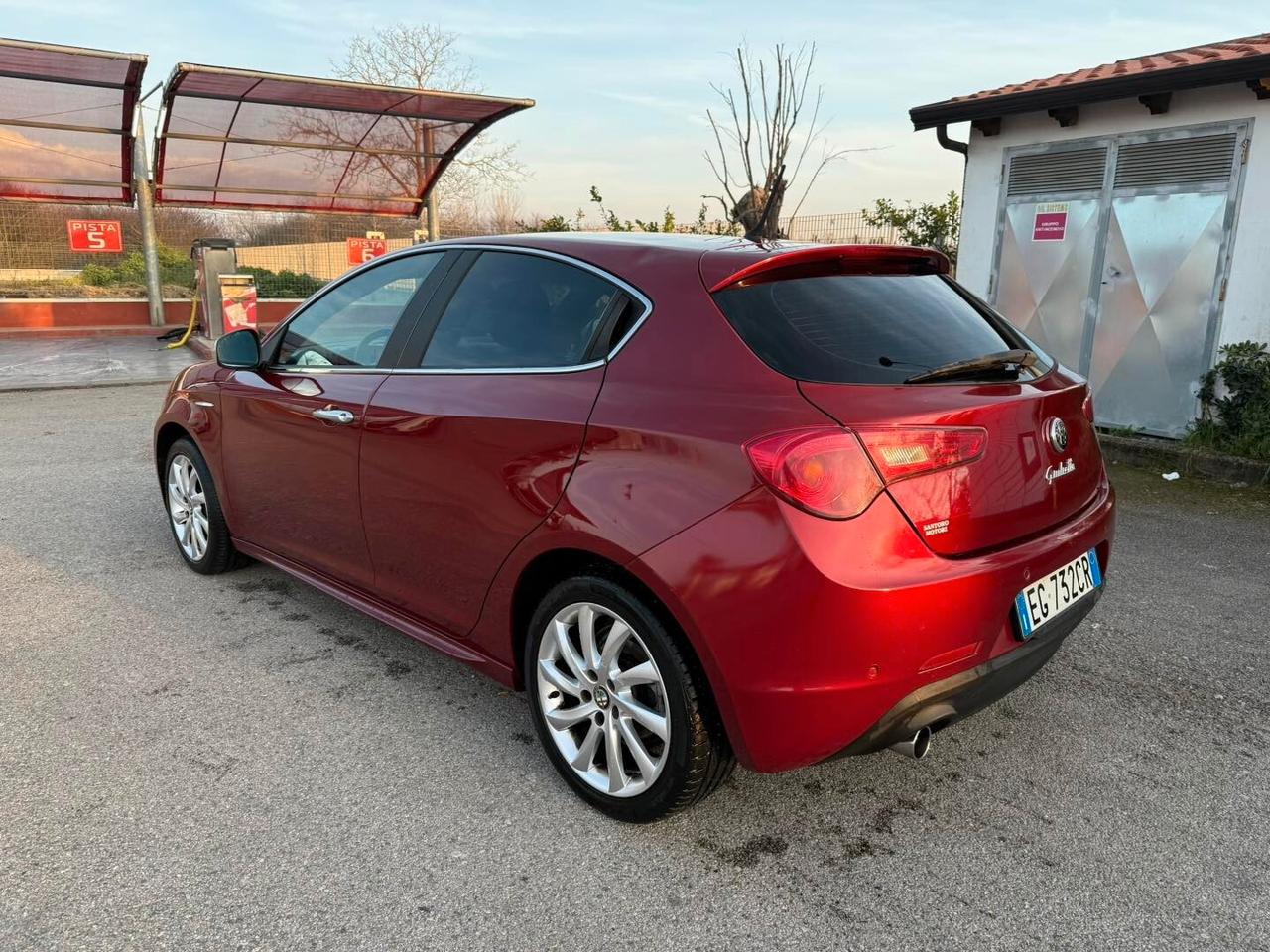 Alfa Romeo Giulietta 1.6 JTDm-2 105 CV Distinctive