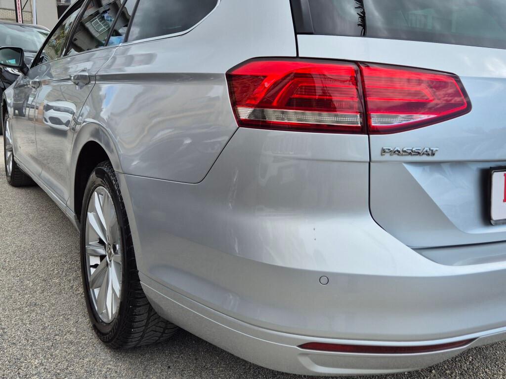 Volkswagen Passat Variant 2.0 TDI DSG 150cv BlueMotion