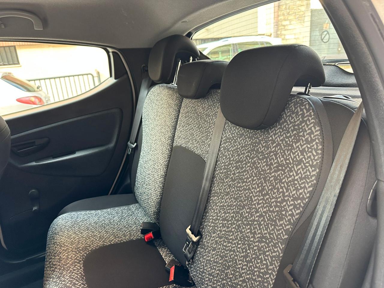 Lancia Ypsilon 1.0 5 porte Hybrid Ecochic Gold