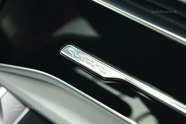 AUDI Q8 50 TDI 286 CV Sline quattro tiptronic