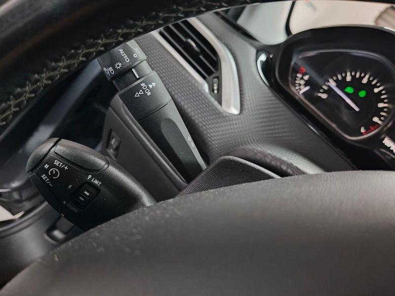 Peugeot 2008 1° serie PureTech 82 Allure + GPL 800€