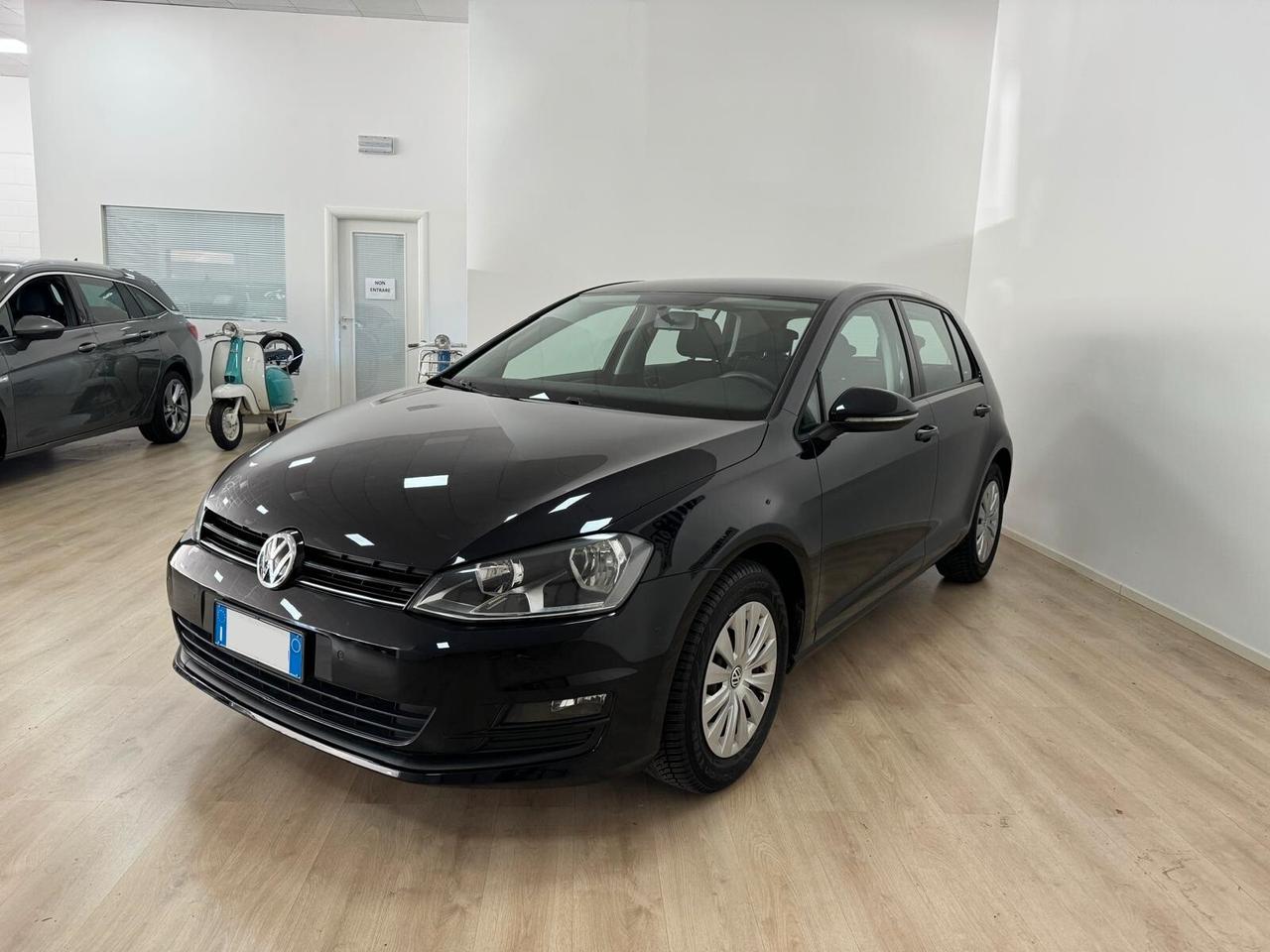 Volkswagen Golf 1.2 TSI 85 CV 5p. Trendline *** NEOPATENTATI***