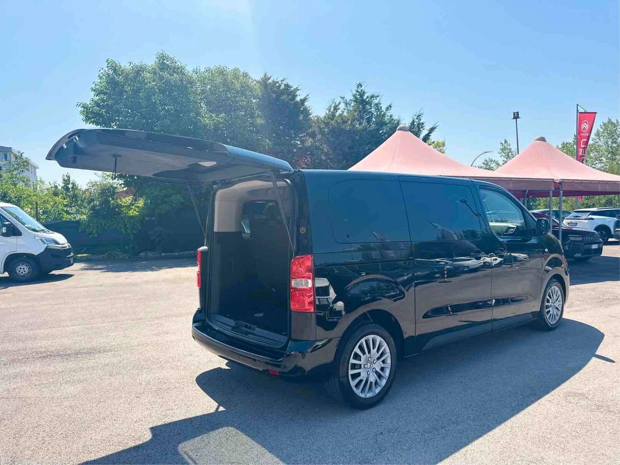 Peugeot Traveller BlueHDi 140 S&S EAT8 Standard Business
