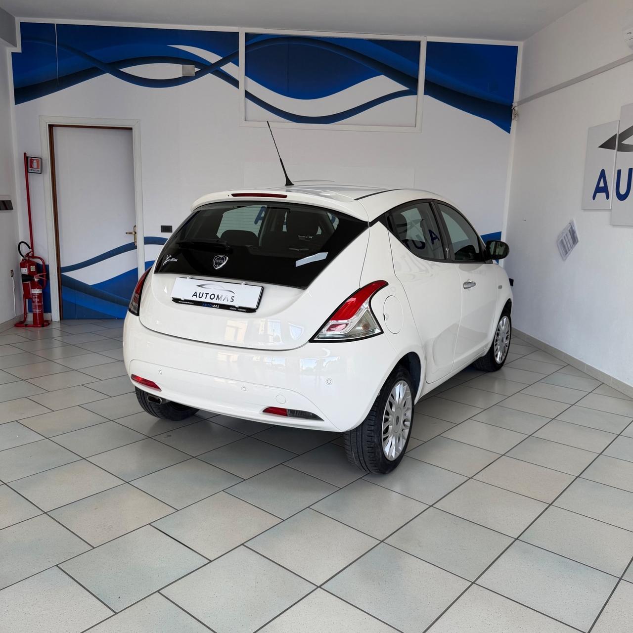 Lancia Ypsilon 1.2 69 CV 5 porte Gold