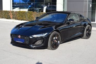 Jaguar F-Type 2.0 aut. Coupé R-Dynamic BLACK
