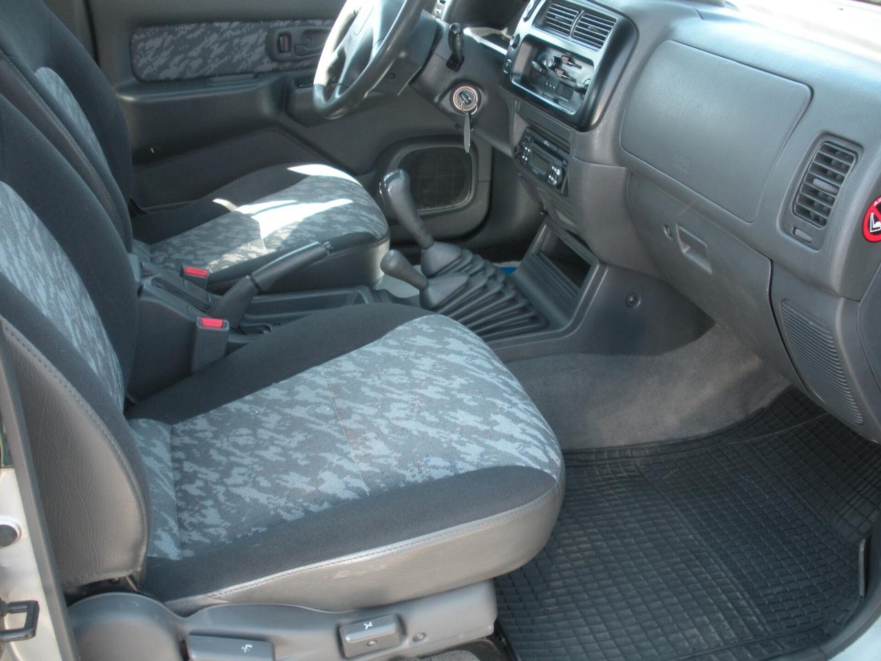 Mitsubishi L200 2.5 TDI 4WD Double Cab GLS Air