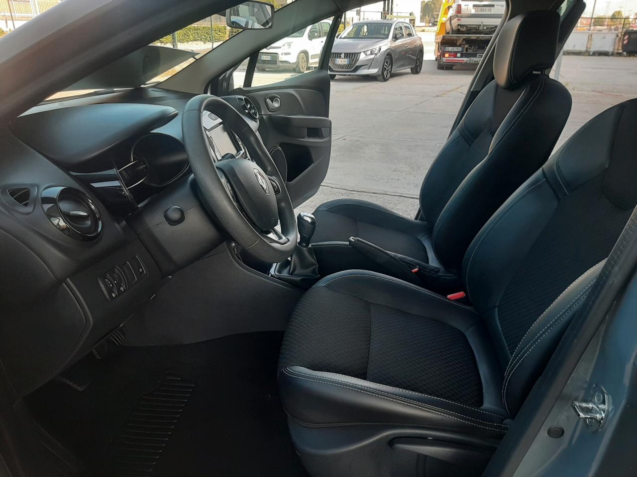 Renault Clio dCi 8V 75 CV 5 porte Moschino Life