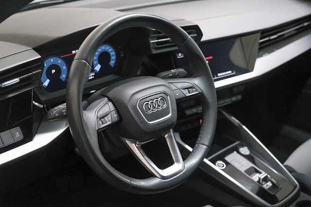 Audi A3 Sedan 35 TDI S tronic S line edition