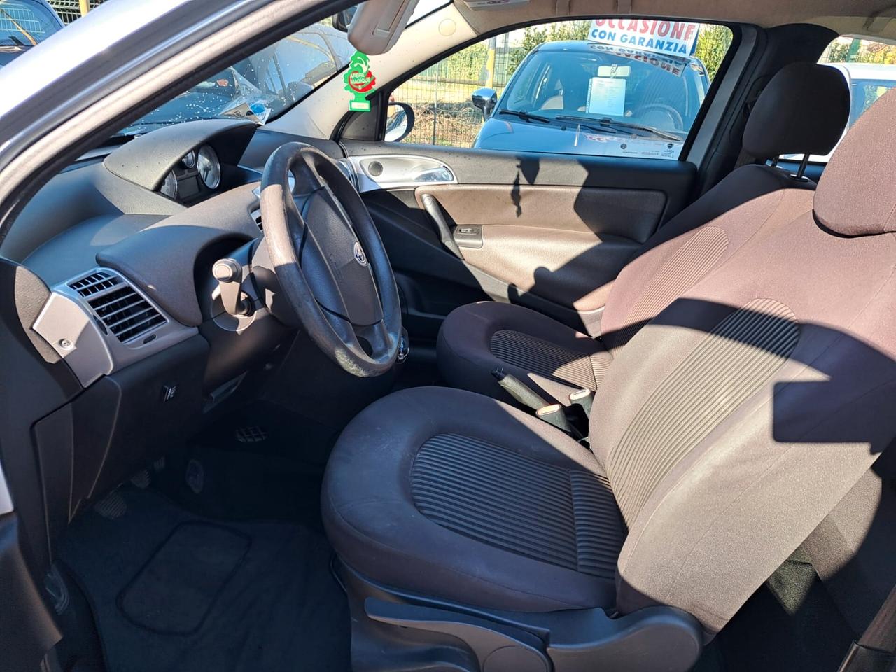 Lancia Ypsilon 1.4 Argento Ecochic GPL