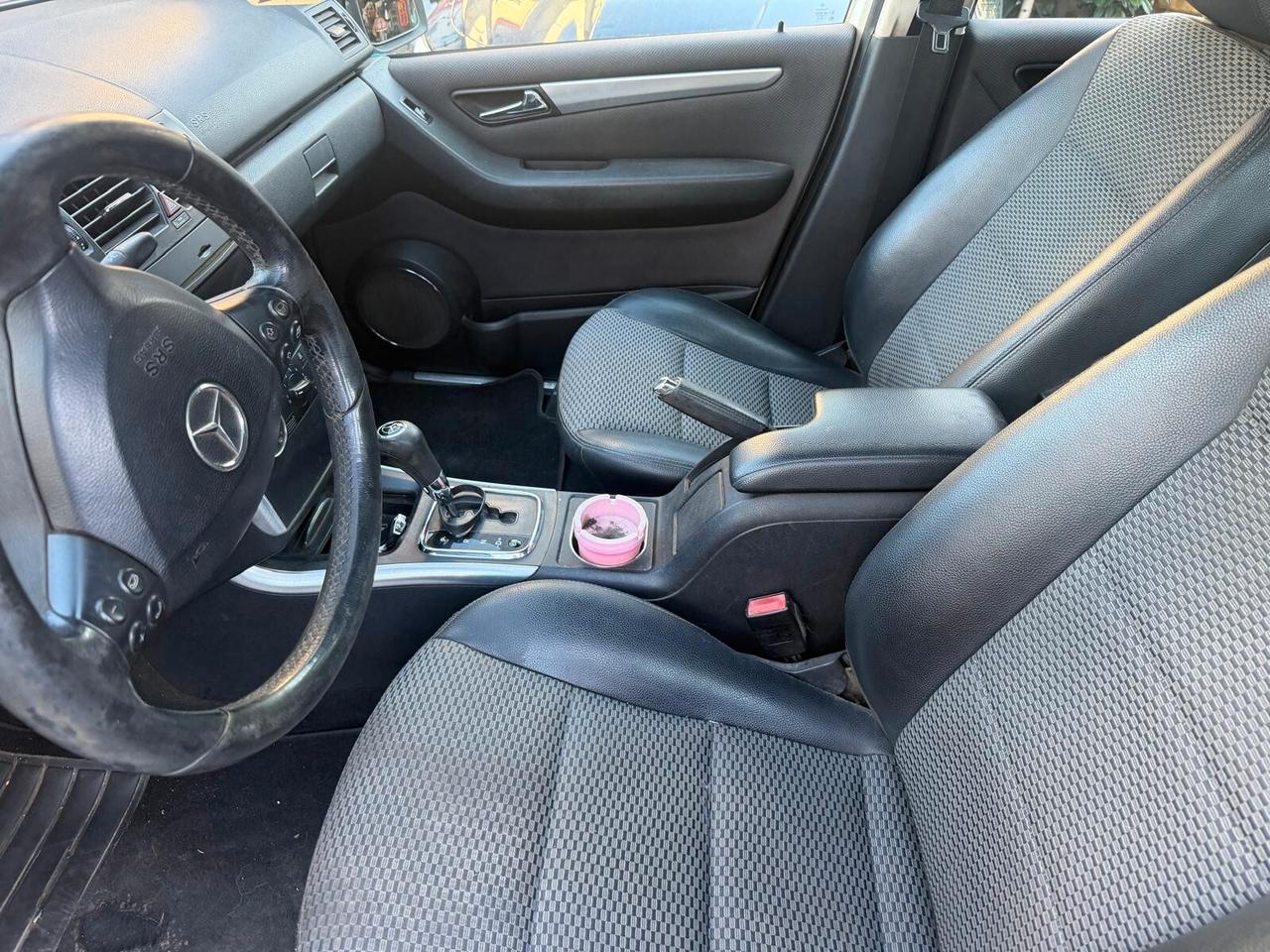 Mercedes-benz A 180 160 CDI AUTOMATIC Premium