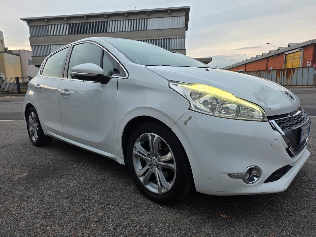 Peugeot 208 1.4 HDi 68 CV 5 porte Active