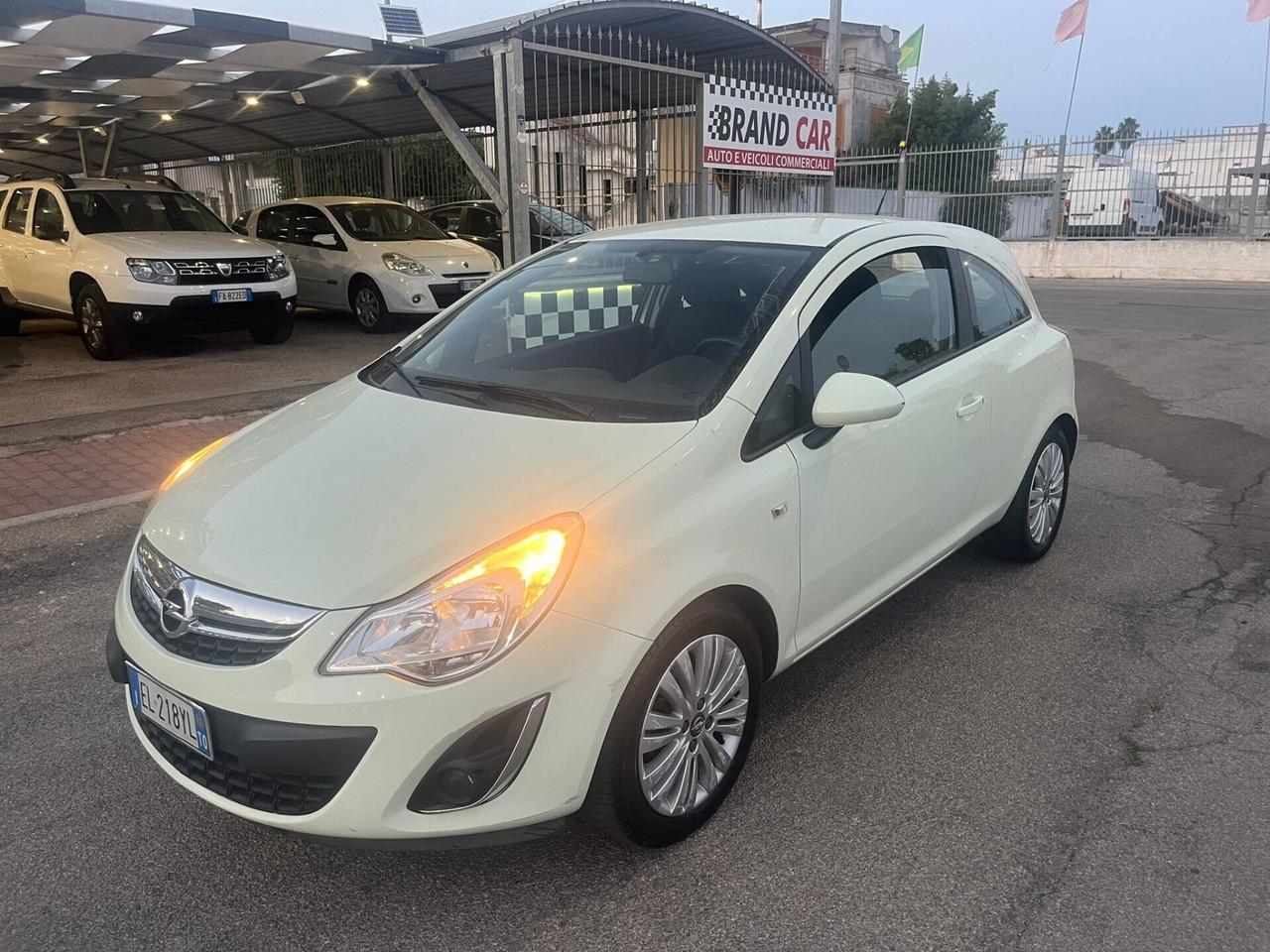 Opel Corsa 1.2 3 porte Elective Unipro 2012