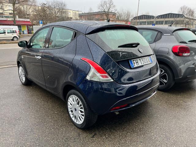 LANCIA Ypsilon 1.2 69 CV 5 porte GPL Ecochic Gold