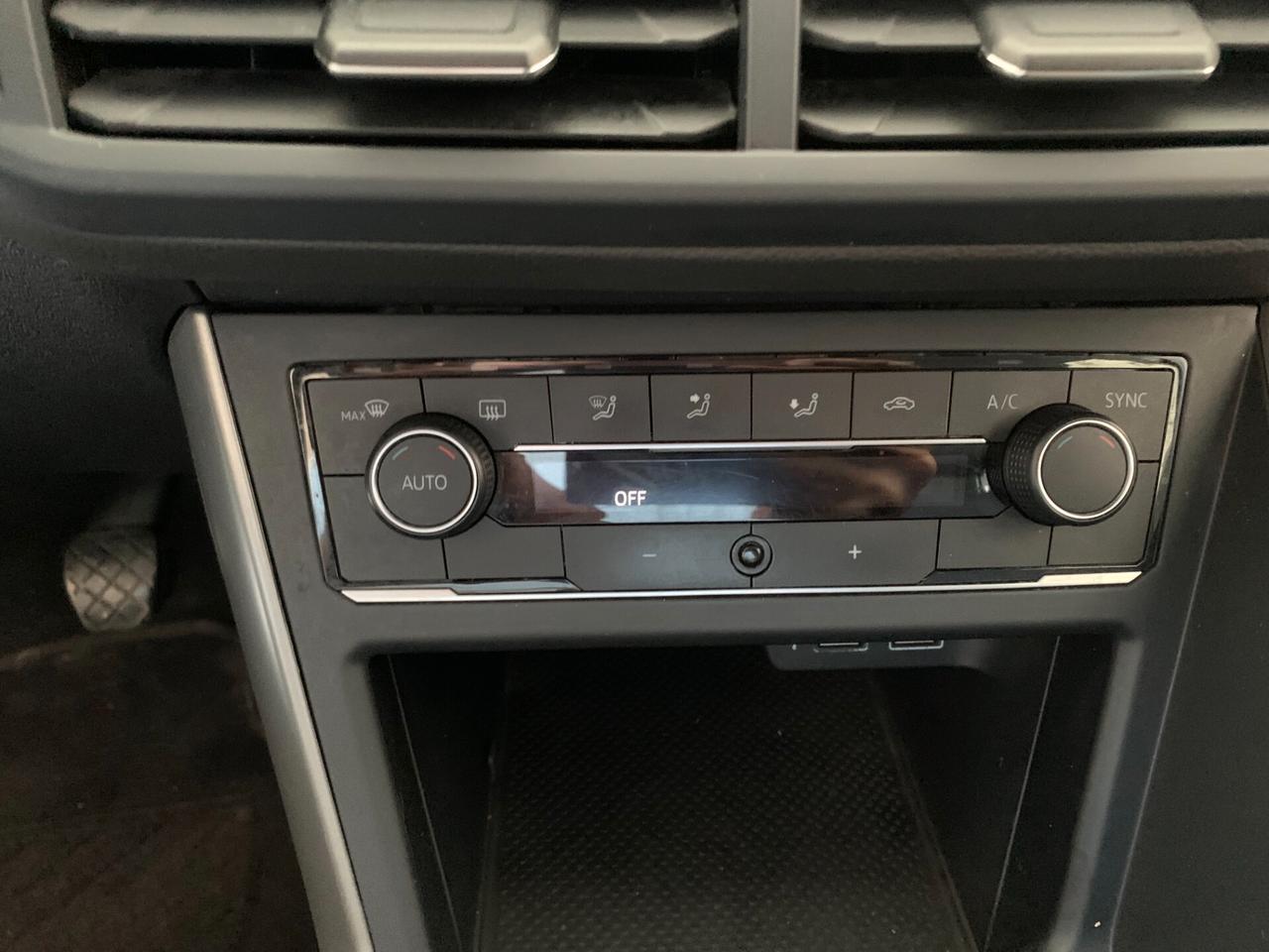 VOLKSWAGEN POLO 1.0 BENZ COMFORTLINE - OK NEOP.