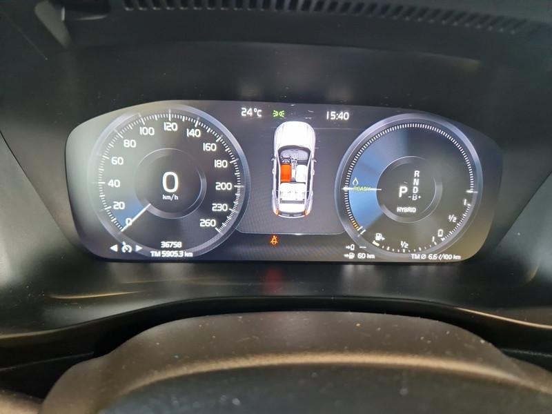 VOLVO XC40 T4 RECHARGE PLUG-IN AUTO CORE SUV