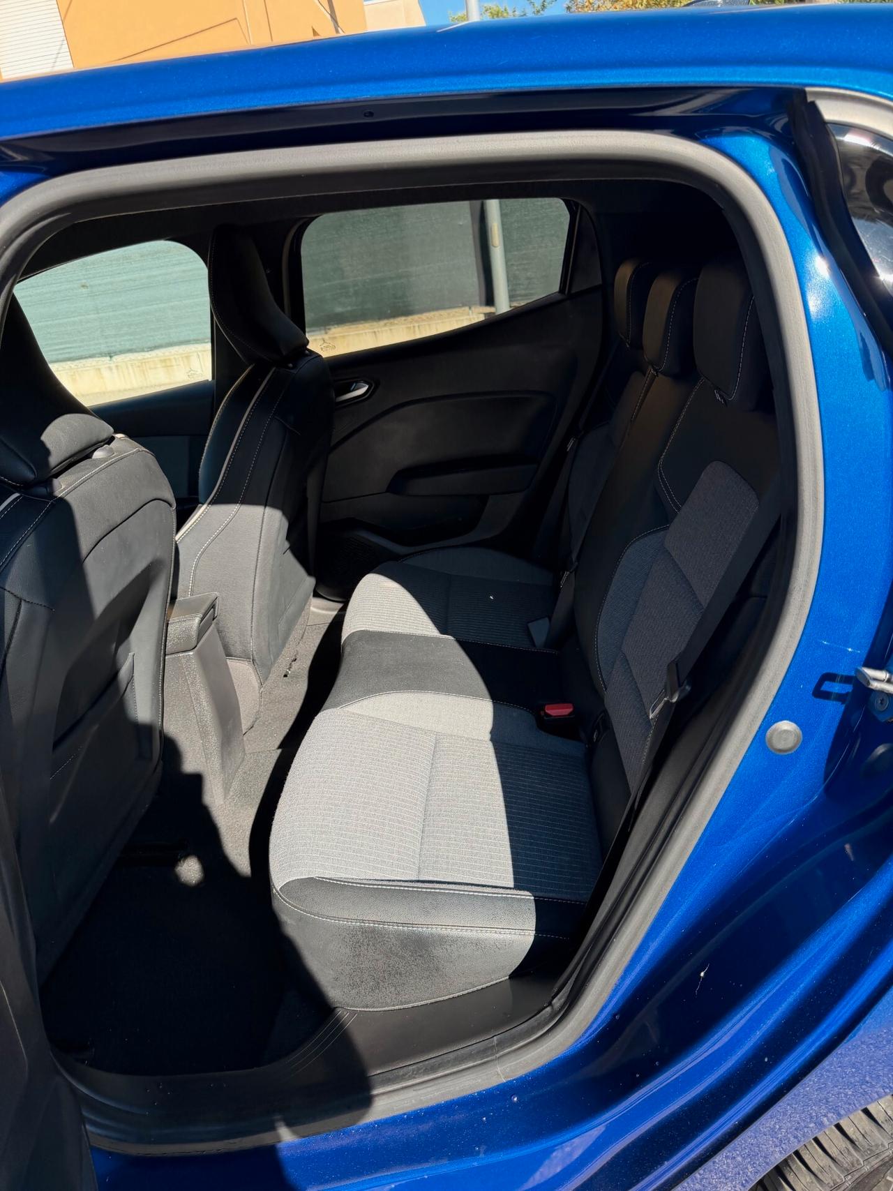 Renault Clio V 1.0 tce - NEOP. - NAV. - 12 MESI DI GARANZIA -