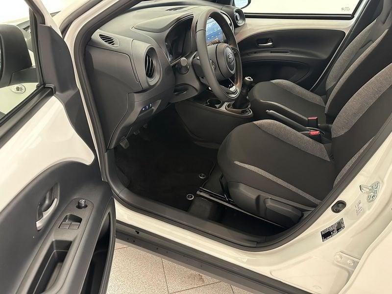 Toyota Aygo X Aygo X 1.0 VVT-i 72 CV 5 porte Active