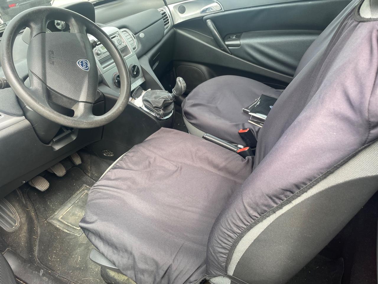 Lancia Ypsilon 1.2 Argento