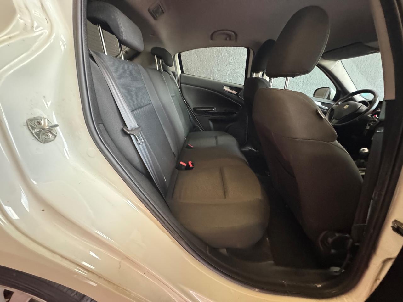 Alfa Romeo Giulietta 1.6 JTDm-2 105 CV Exclusive