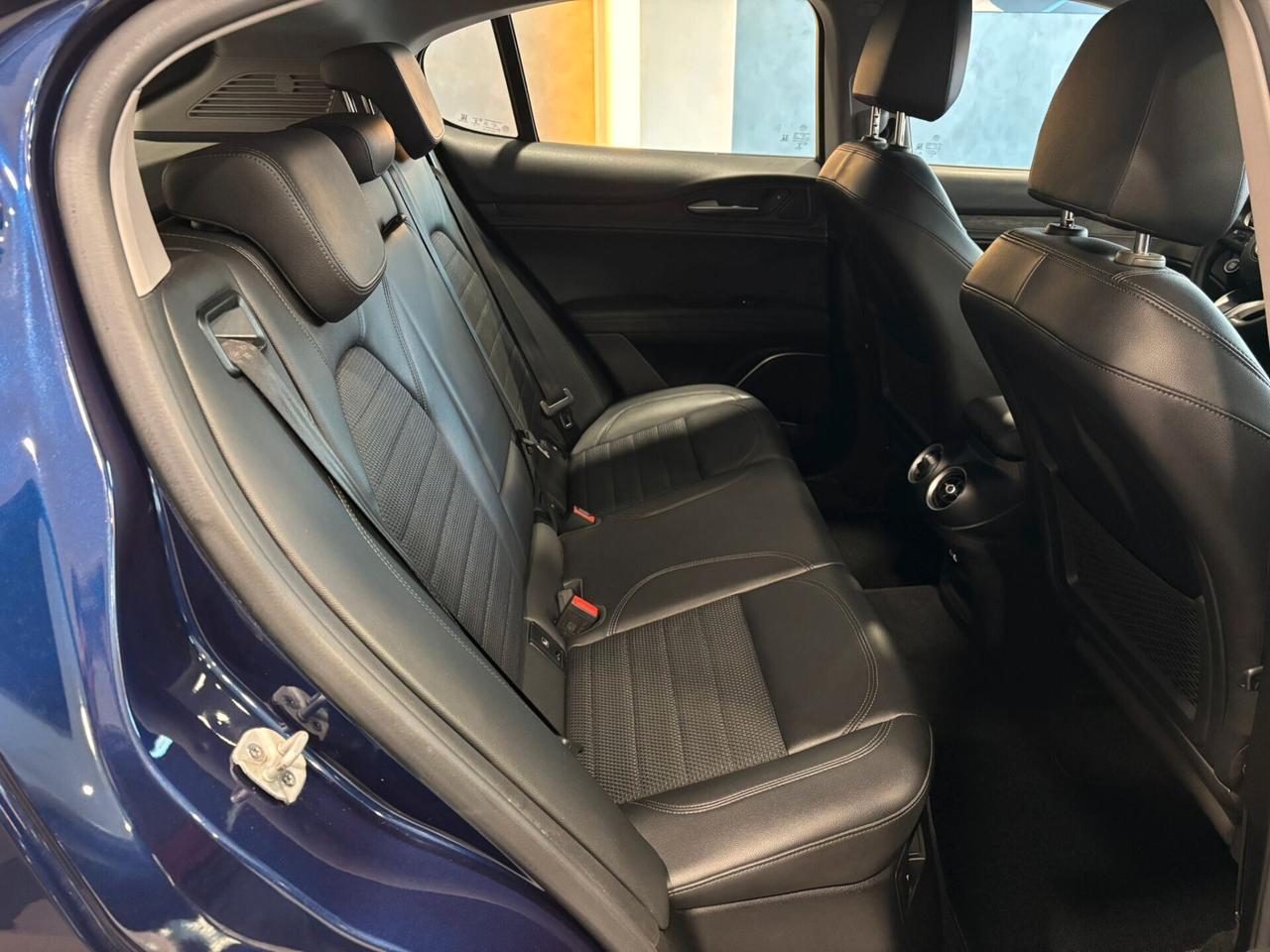 Alfa Romeo Stelvio 2.2 Turbodiesel 190 CV AT8 RWD Executive