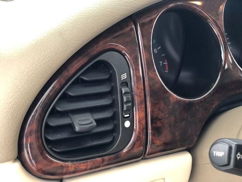 Jaguar XK XK8 4.0 Coupé