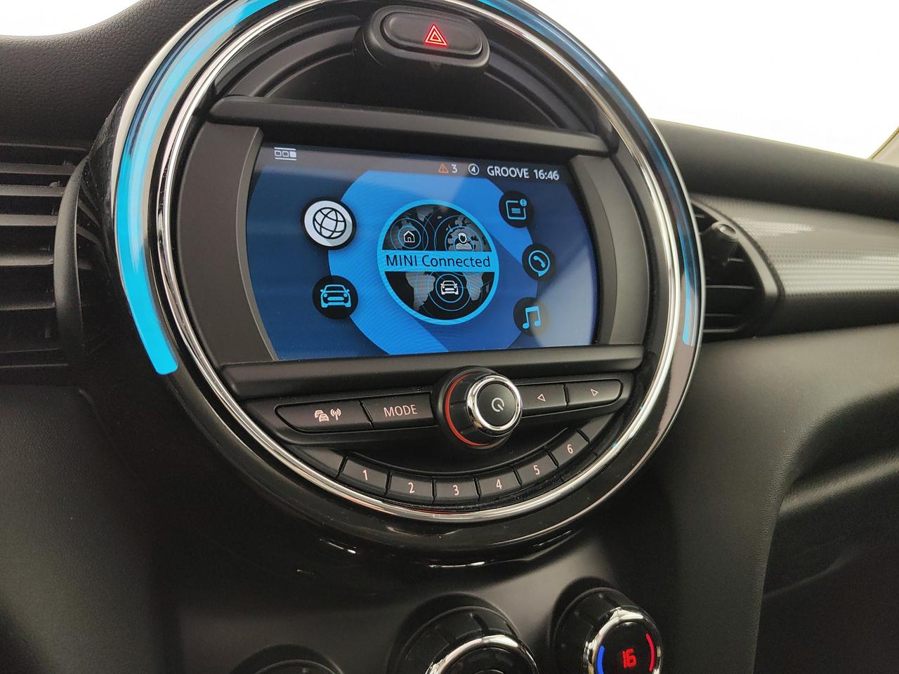 MINI Mini IV F56 2018 3p - Mini 3p 1.5 Cooper D Hype auto